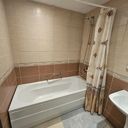 Elena 340 Apartment
