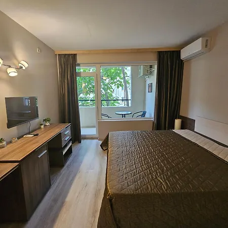 Elena 340 Apartment